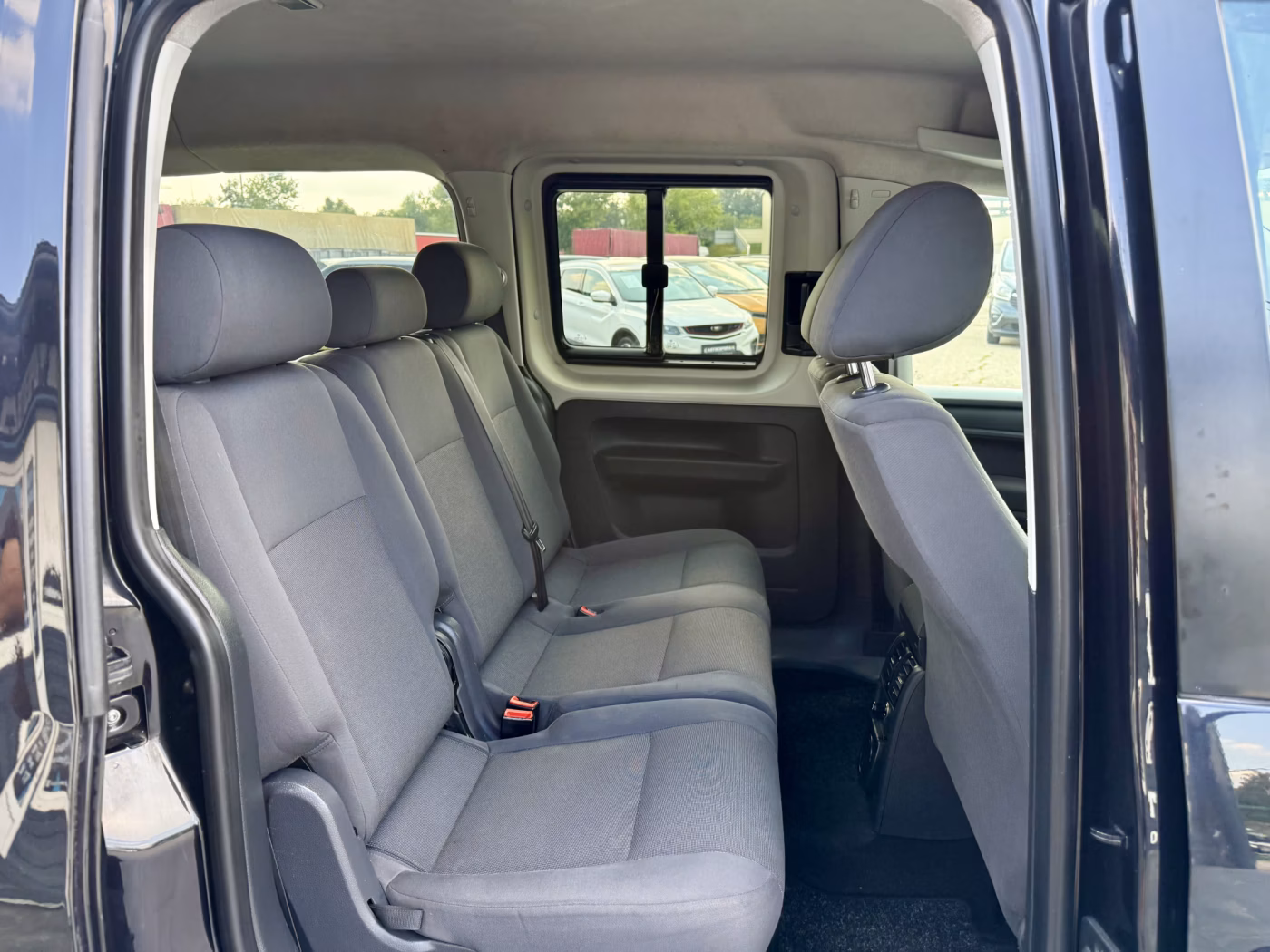 Volkswagen Caddy MAXI фото 16