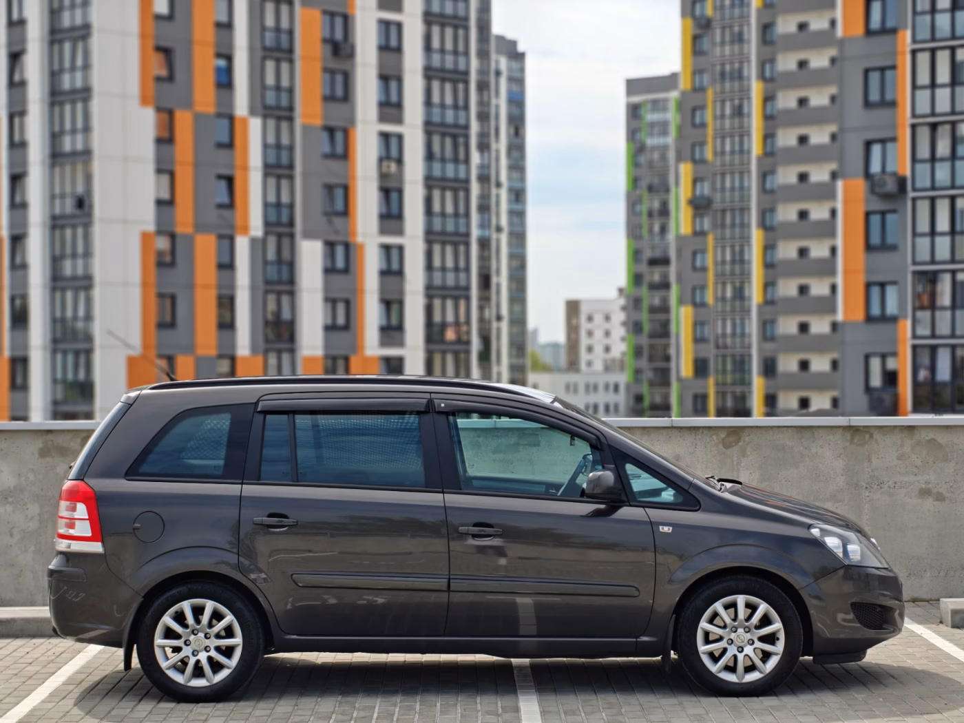 Opel Zafira фото 3