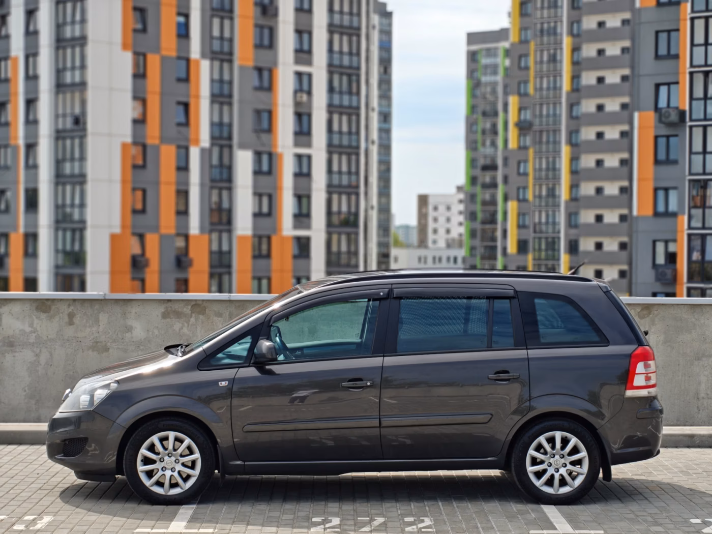 Opel Zafira фото 4