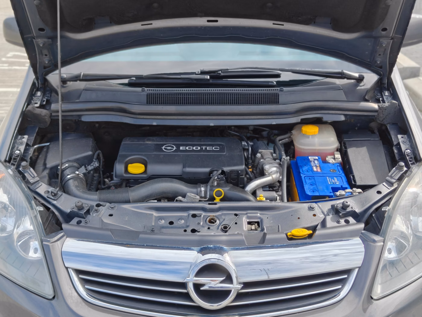 Opel Zafira фото 6