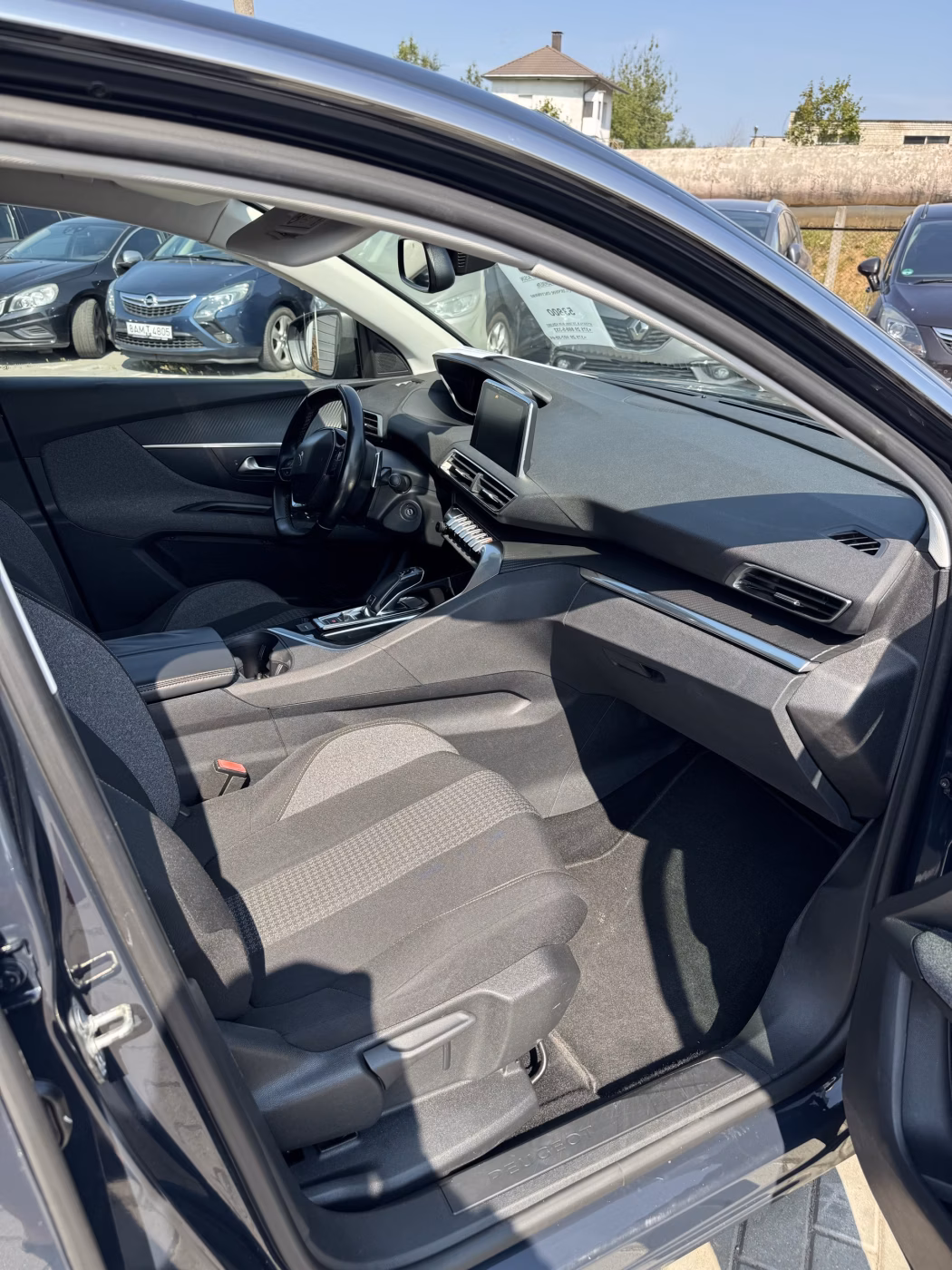 Peugeot 3008 фото 11