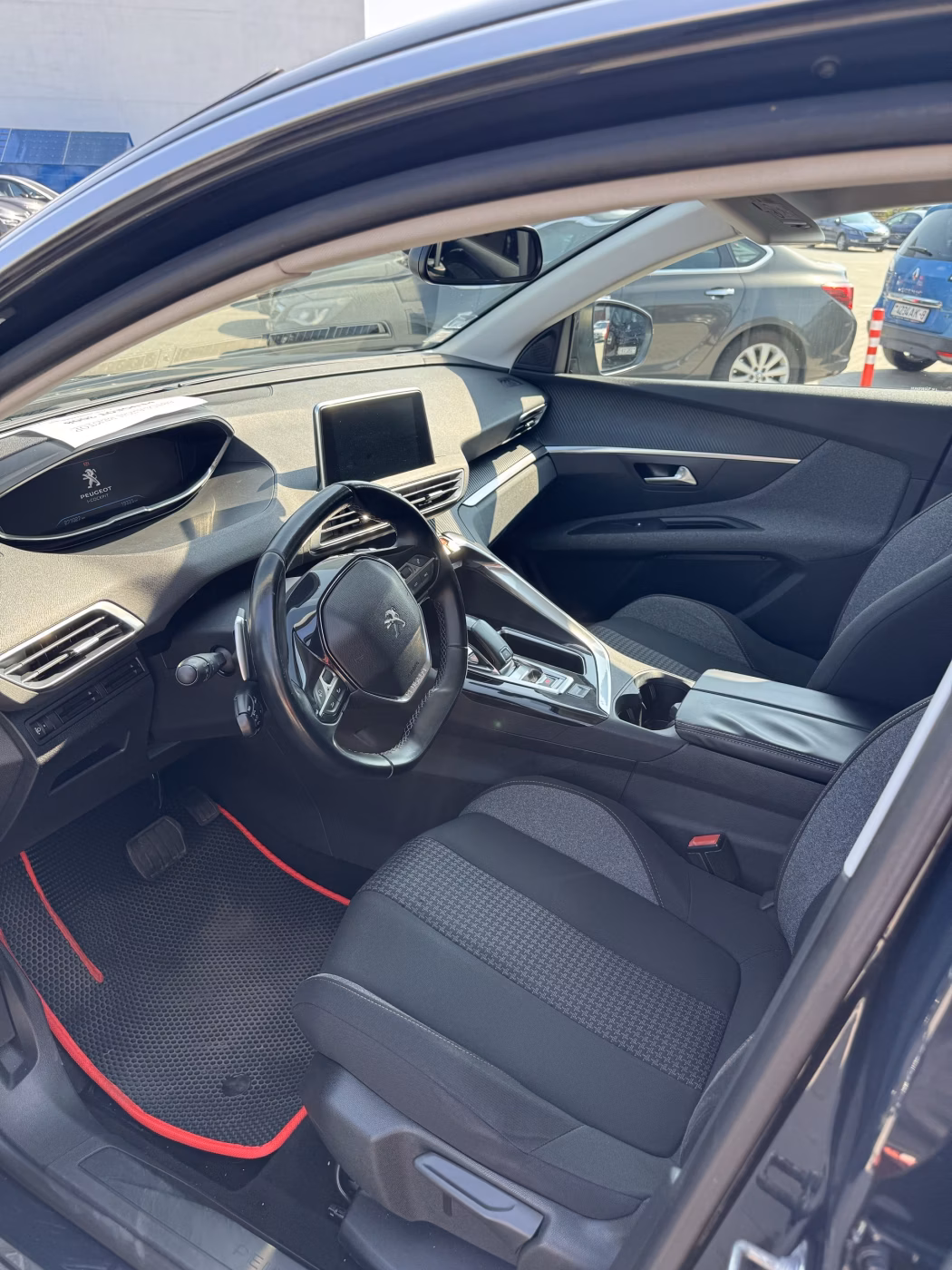 Peugeot 3008 фото 16