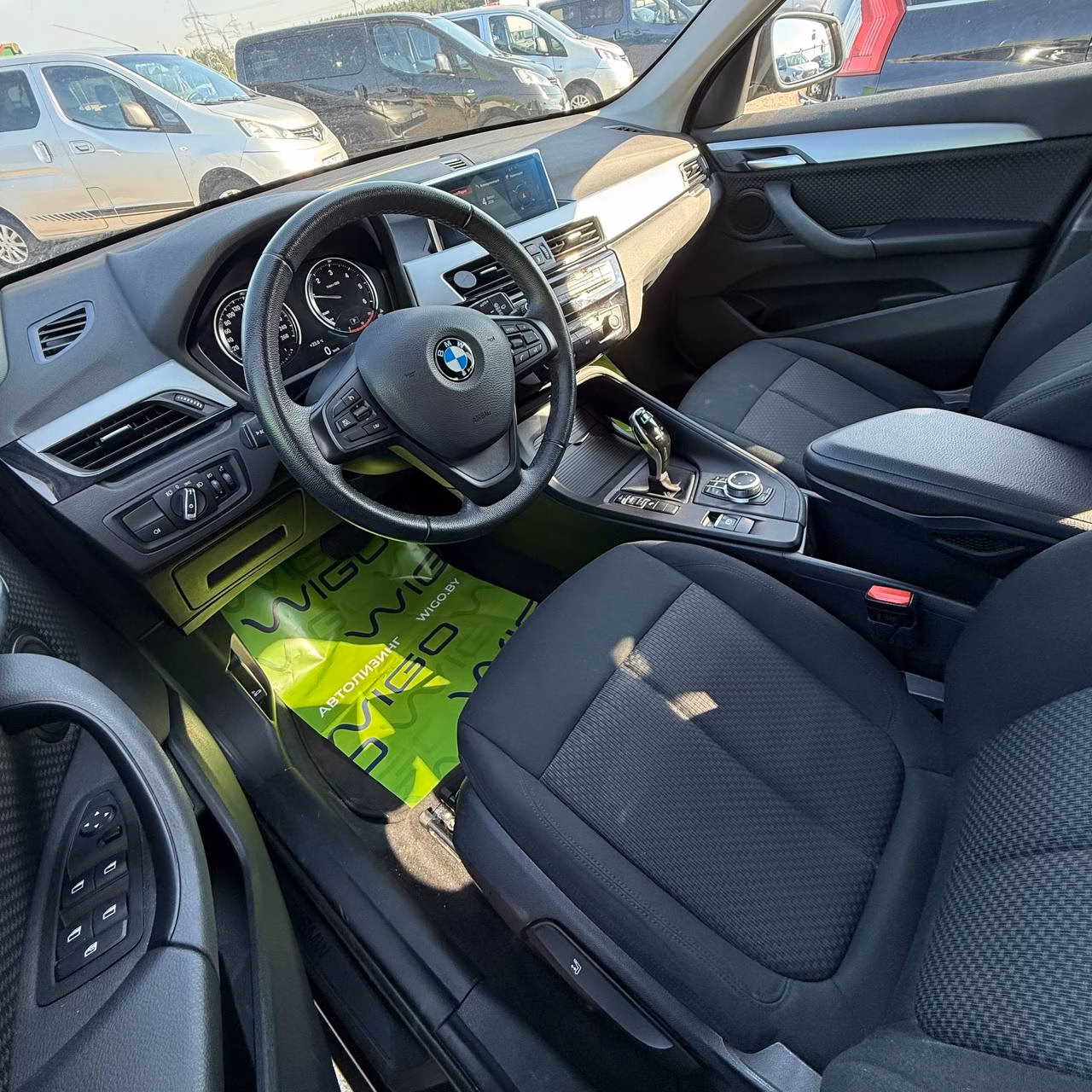 BMW X1 фото 8