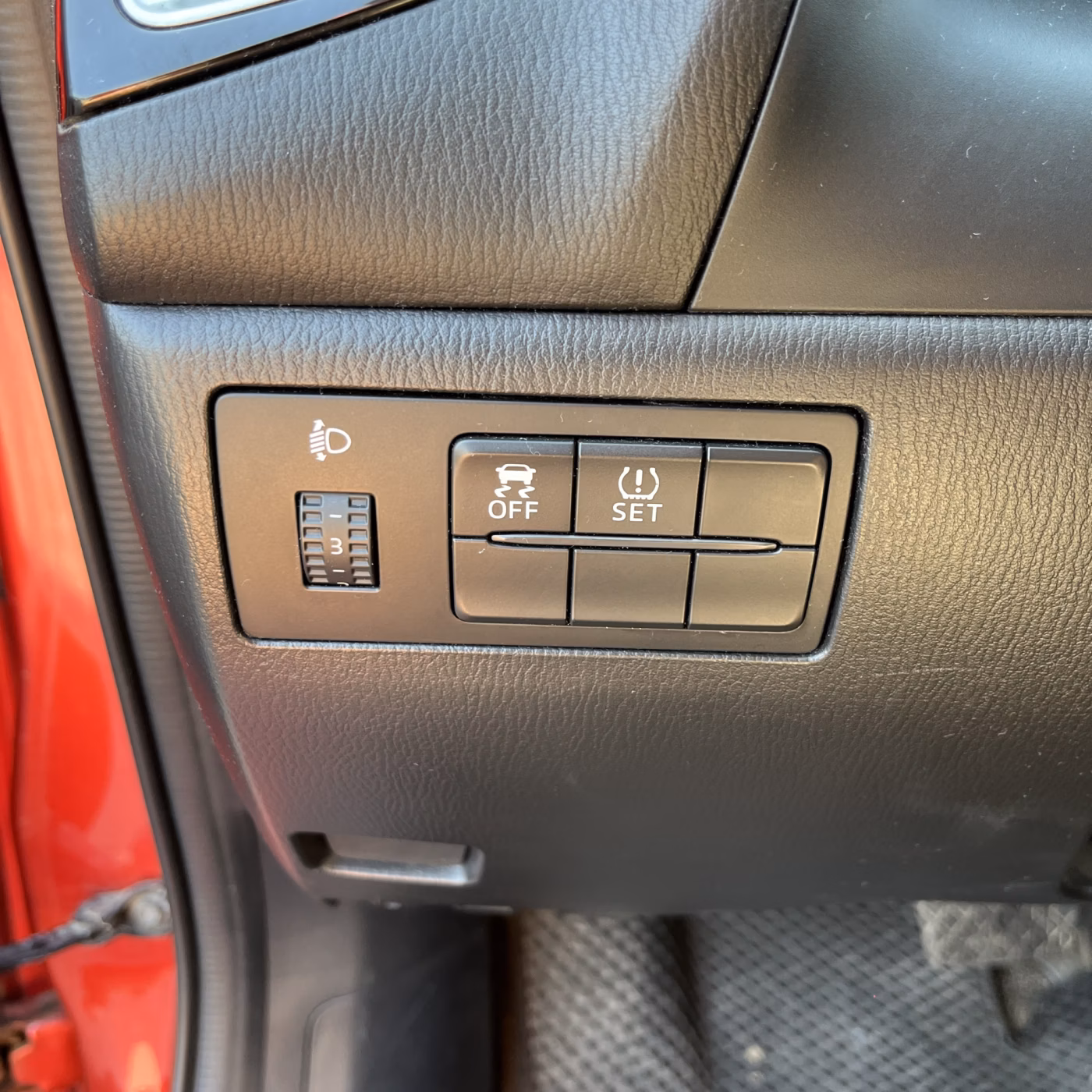 Mazda 3 фото 10