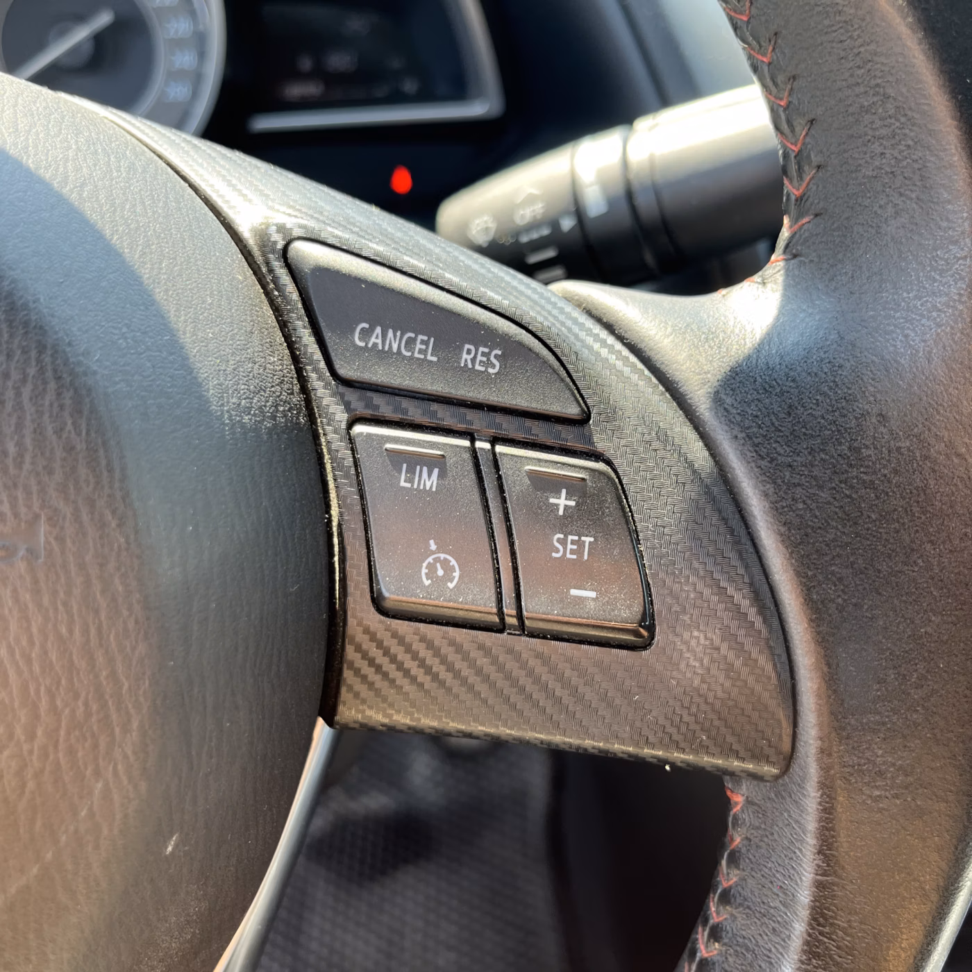 Mazda 3 фото 11