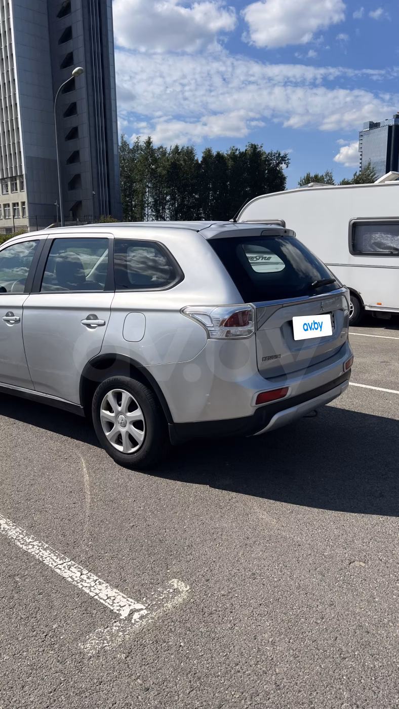 Mitsubishi Outlander фото 7