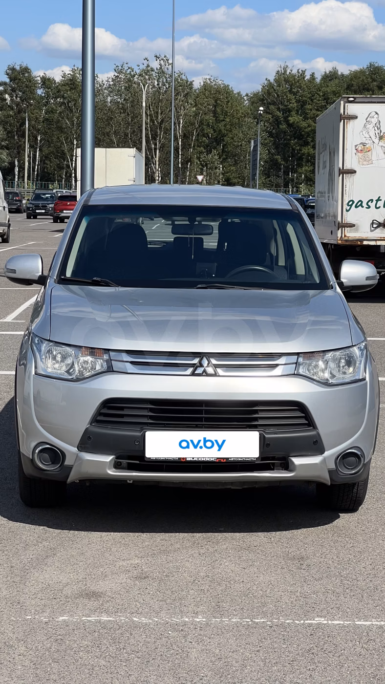 Mitsubishi Outlander фото 9