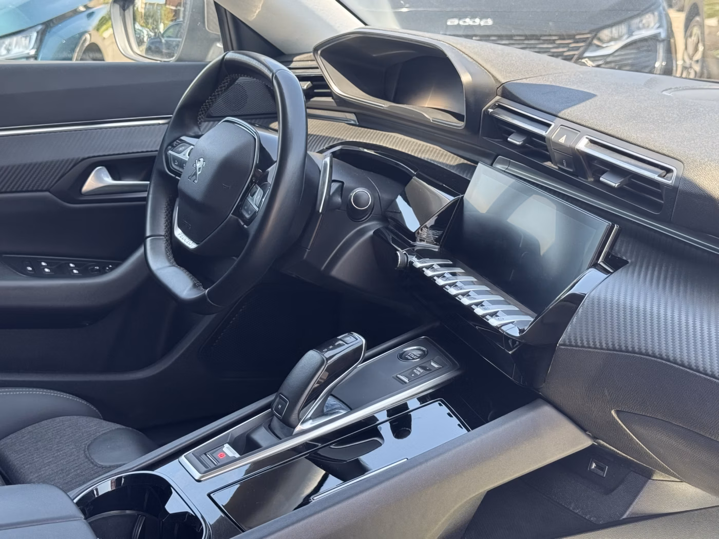 Peugeot 508 фото 17