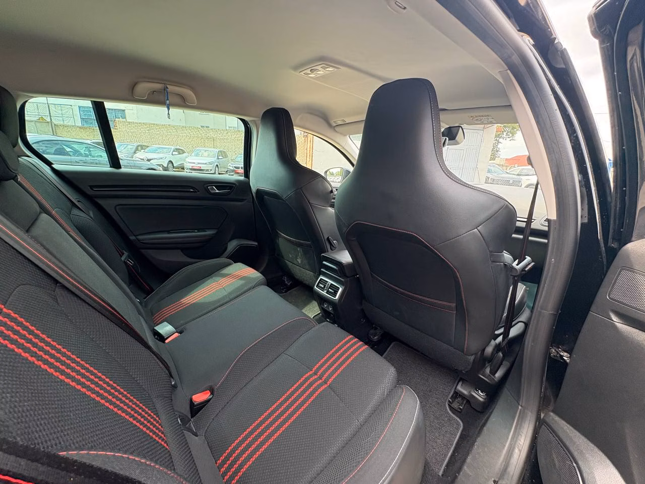 Renault Megane фото 13