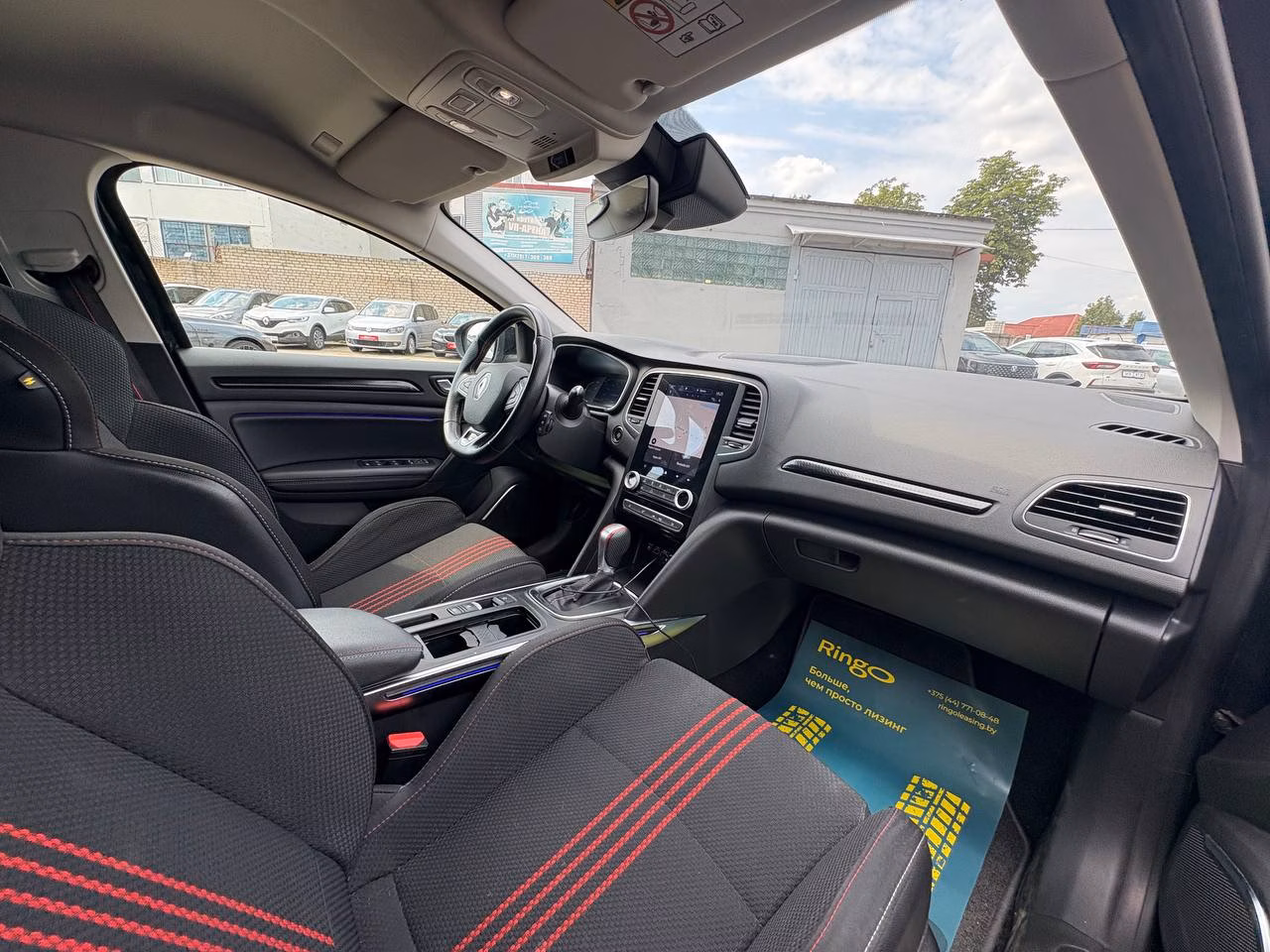 Renault Megane фото 14