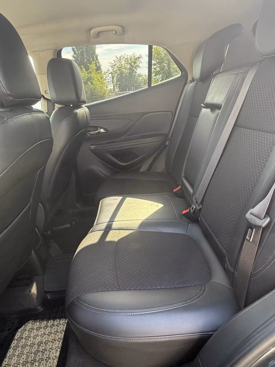 Buick Encore фото 11