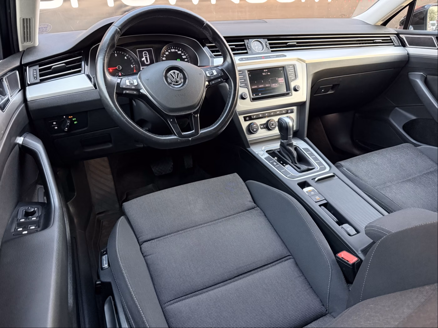 Volkswagen Passat фото 9