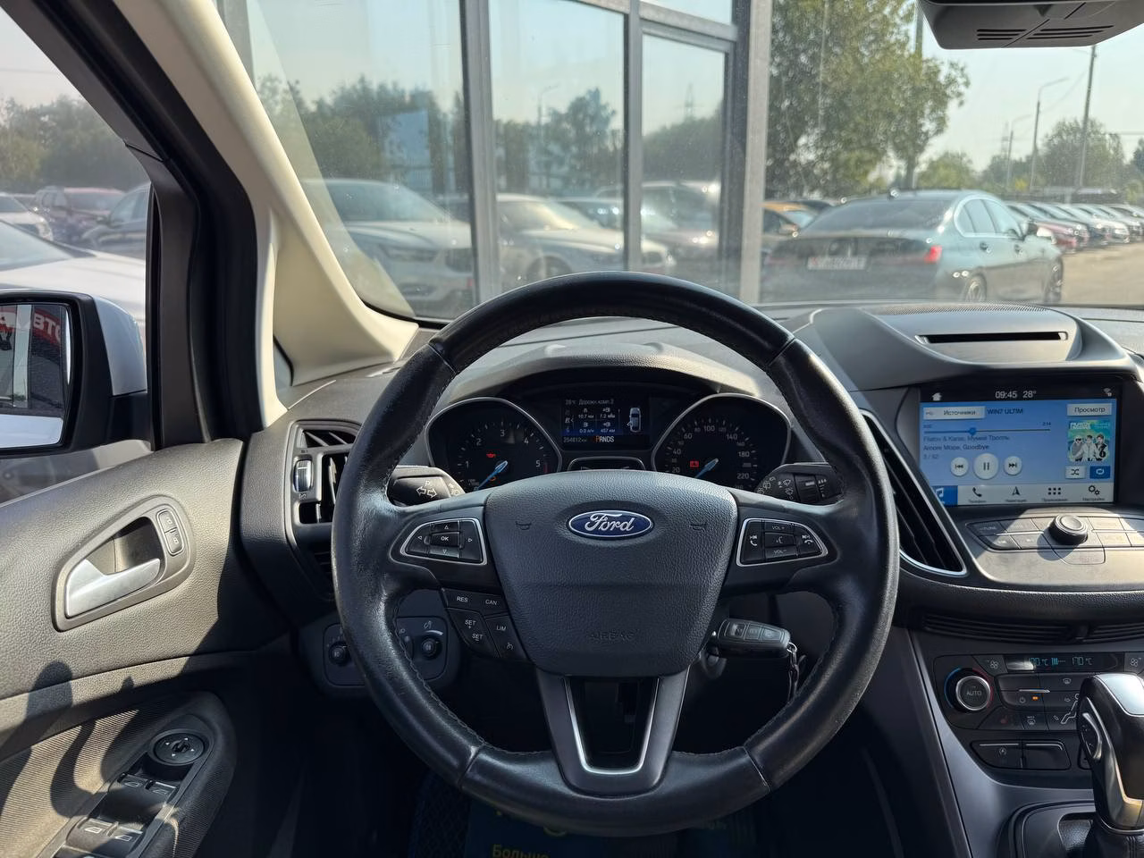 Ford C-MAX фото 10