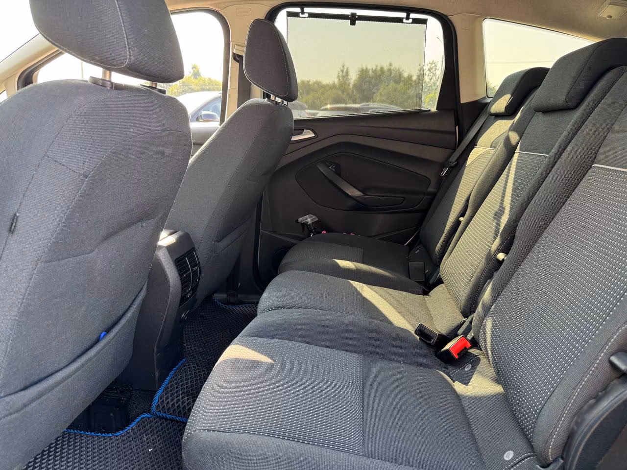 Ford C-MAX фото 17