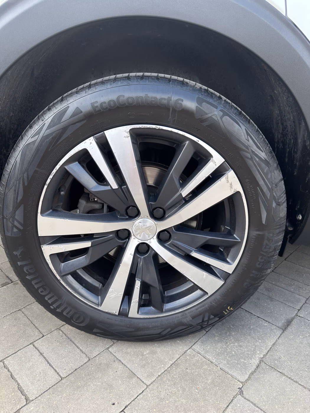 Peugeot 5008 фото 10