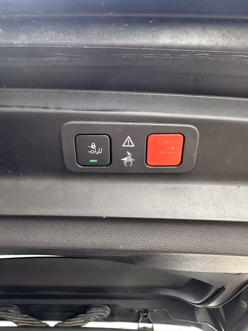 Peugeot 5008 фото 11