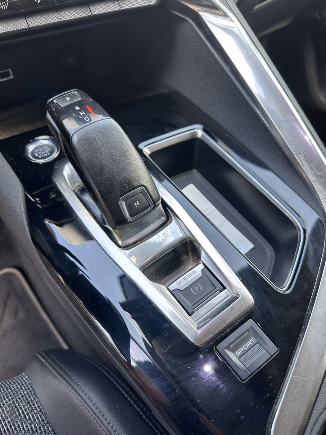 Peugeot 5008 фото 16