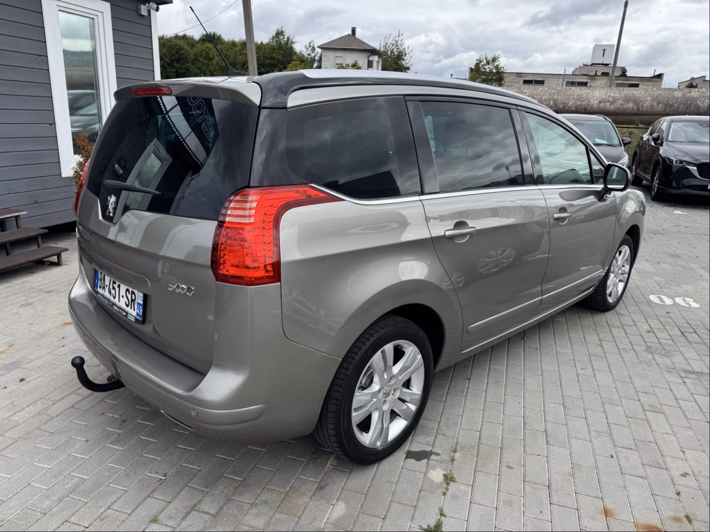 Peugeot 5008 фото 7