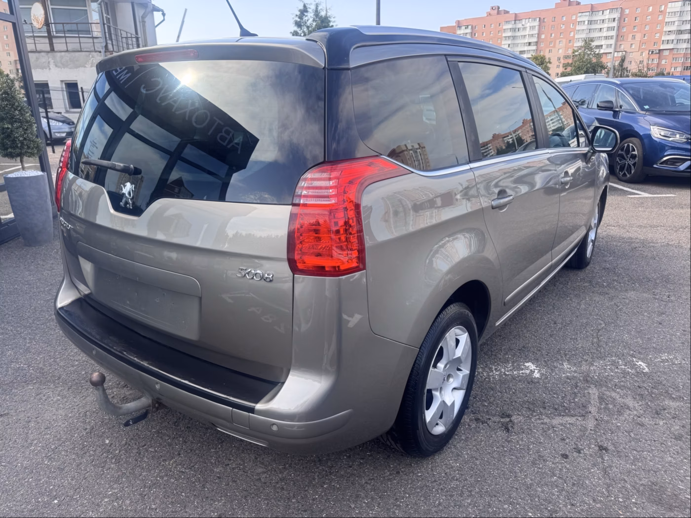 Peugeot 5008 фото 8