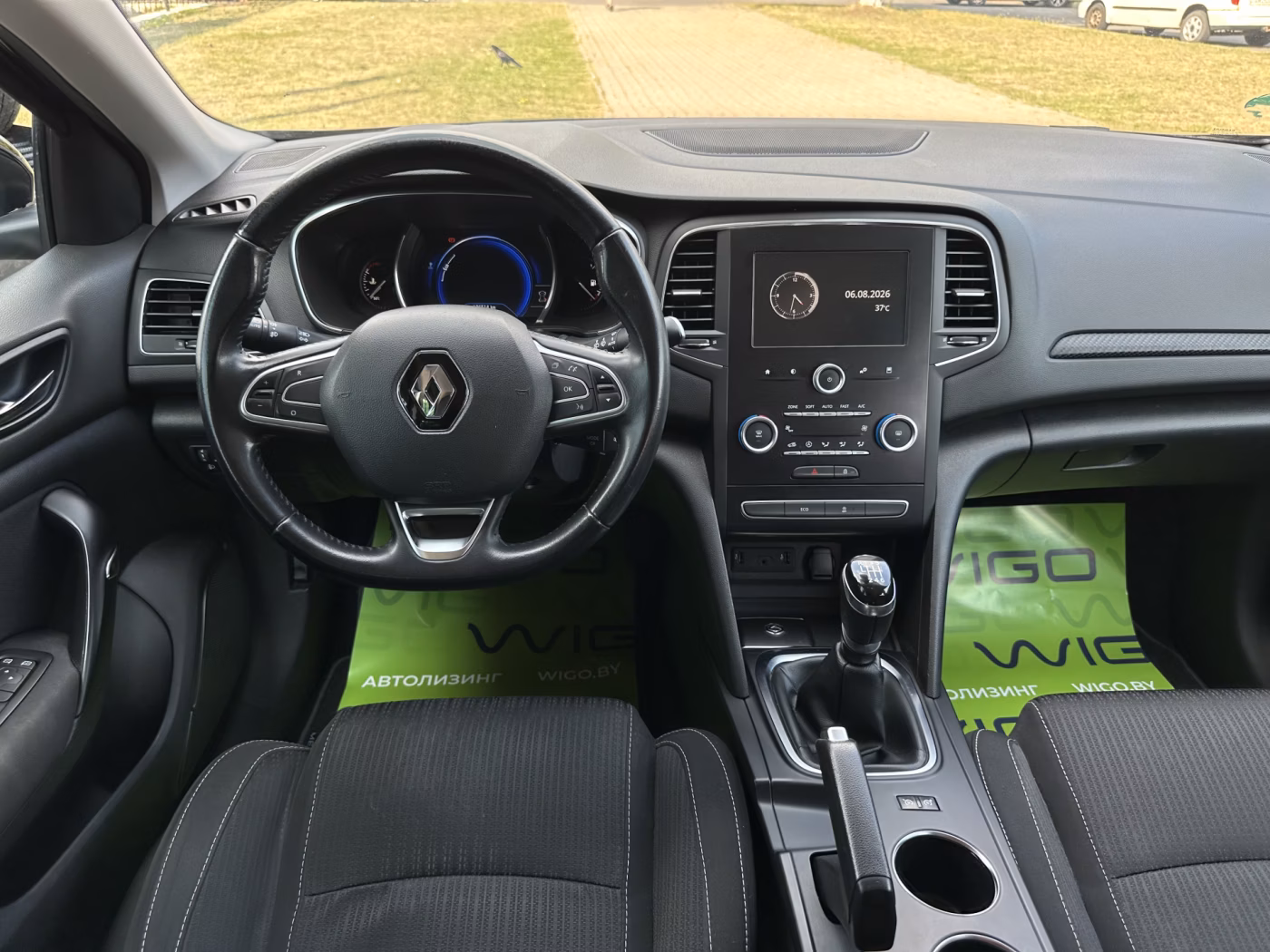 Renault Megane фото 9