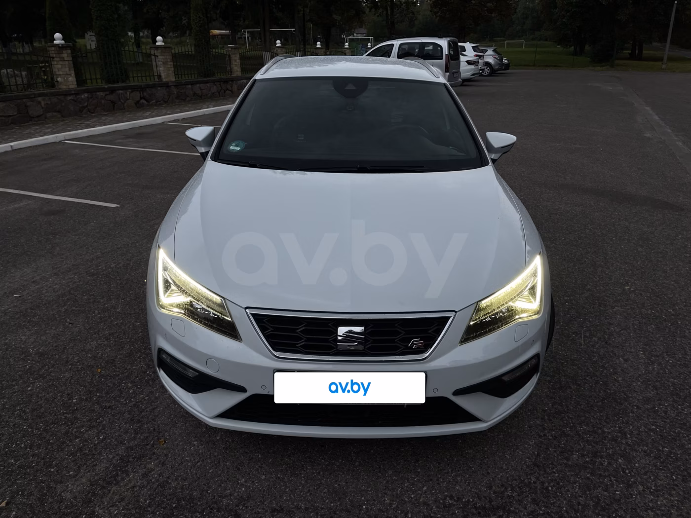 SEAT Leon фото 11