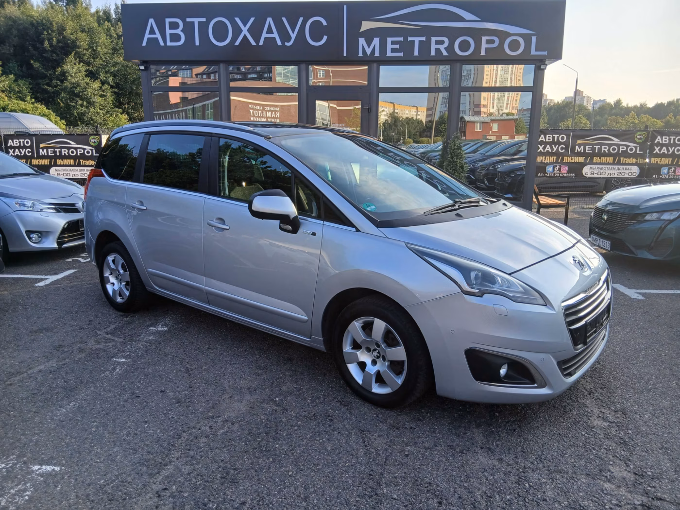 Peugeot 5008 фото 2