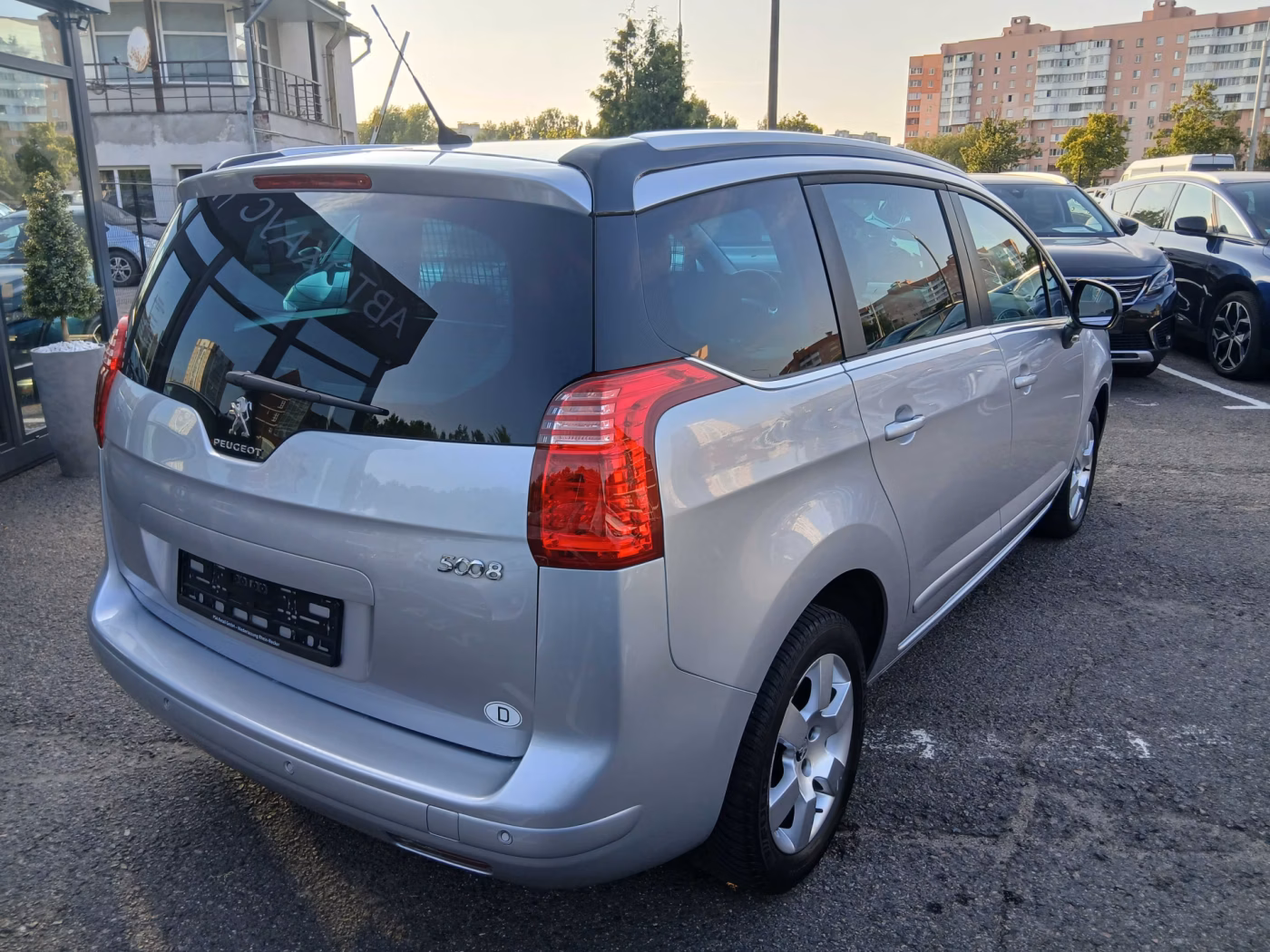 Peugeot 5008 фото 11