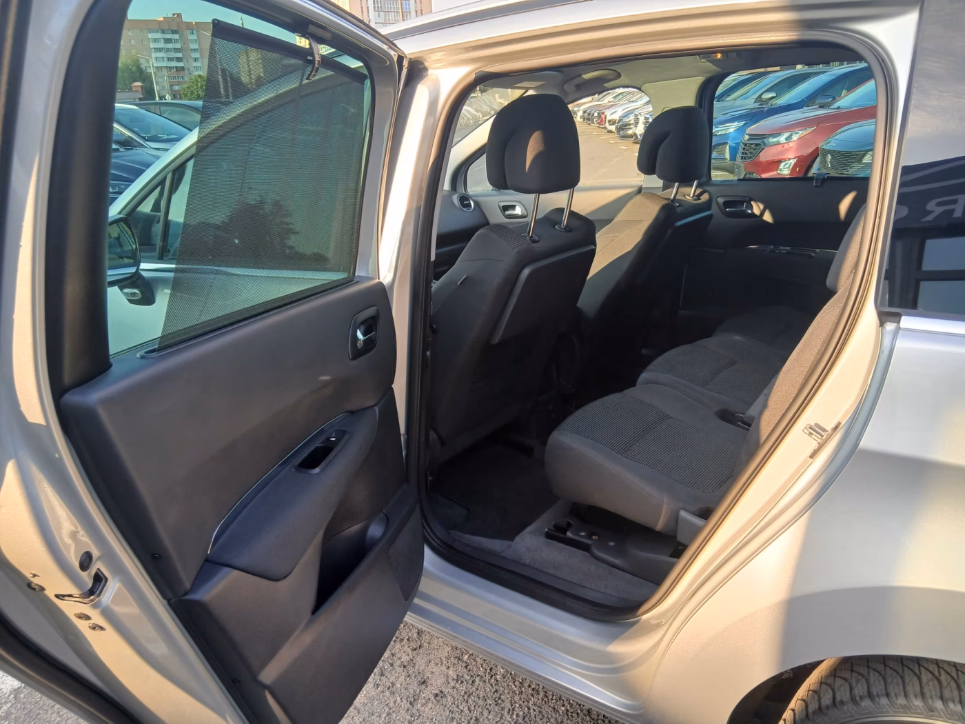 Peugeot 5008 фото 18