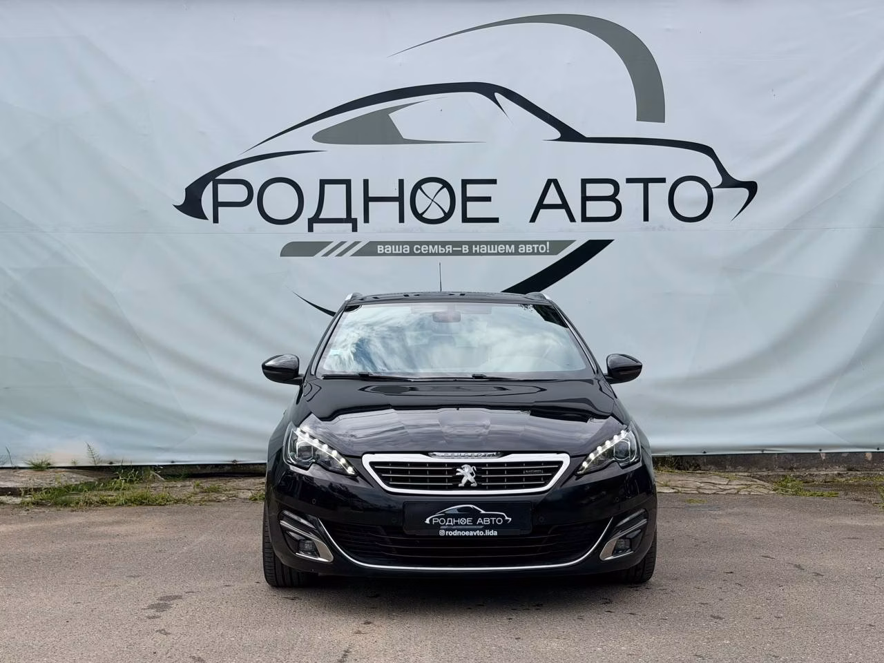 Peugeot 308 фото 2