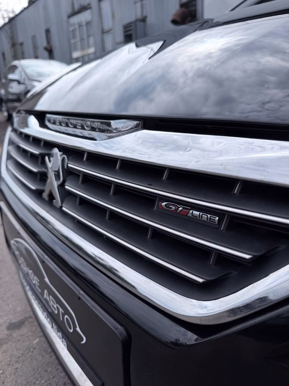 Peugeot 308 фото 8