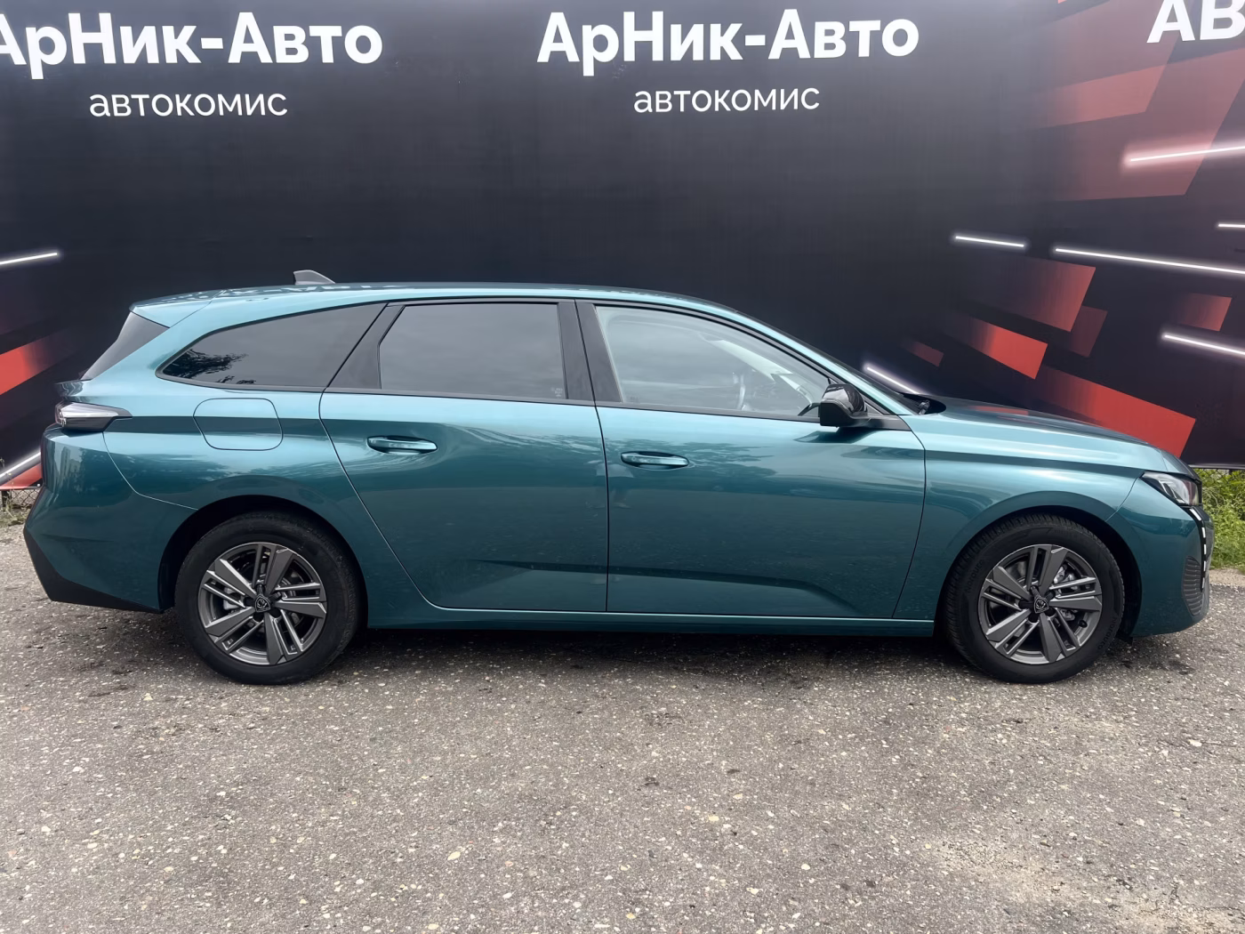 Peugeot 308 фото 8