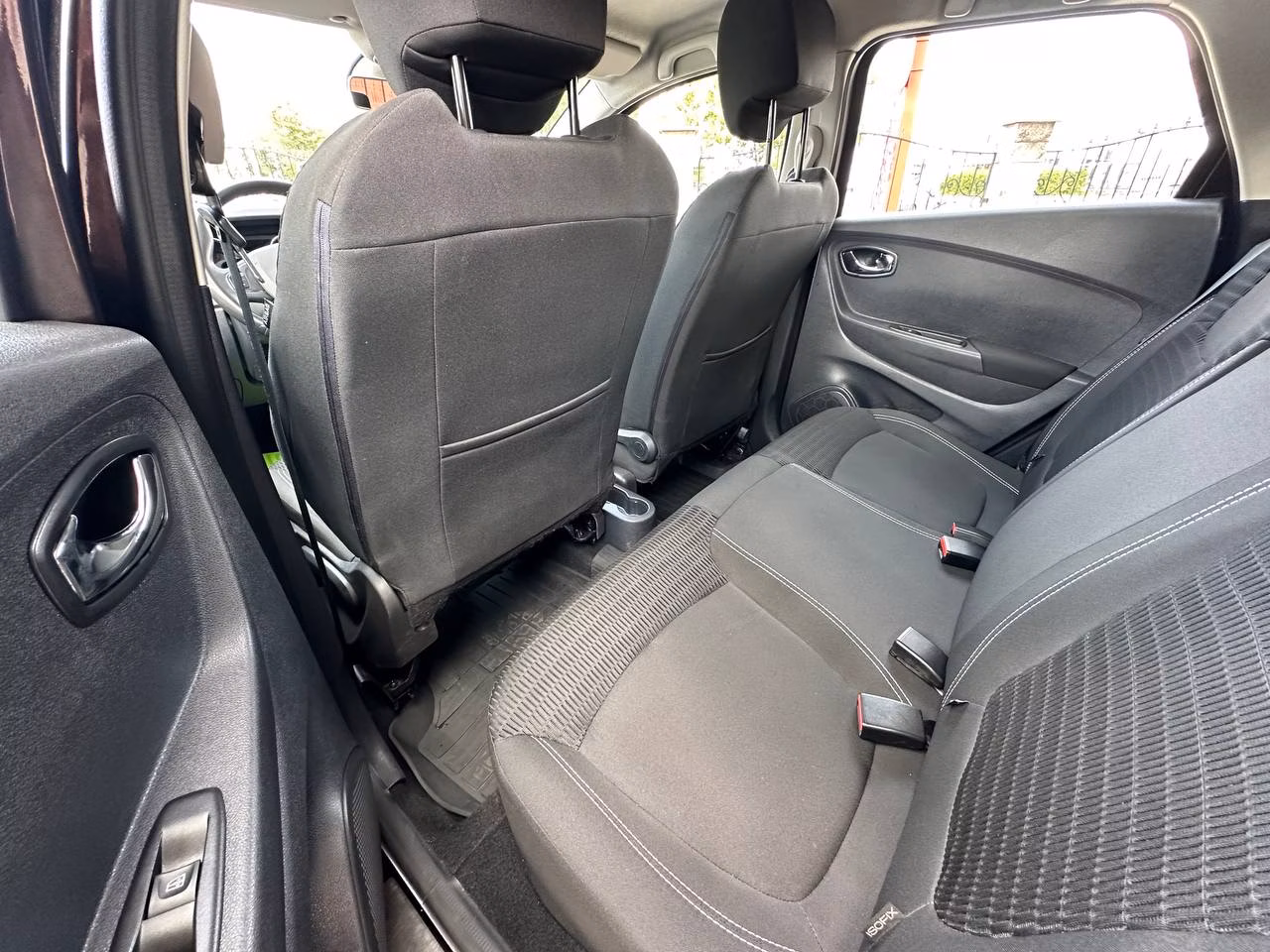 Renault Kaptur фото 10