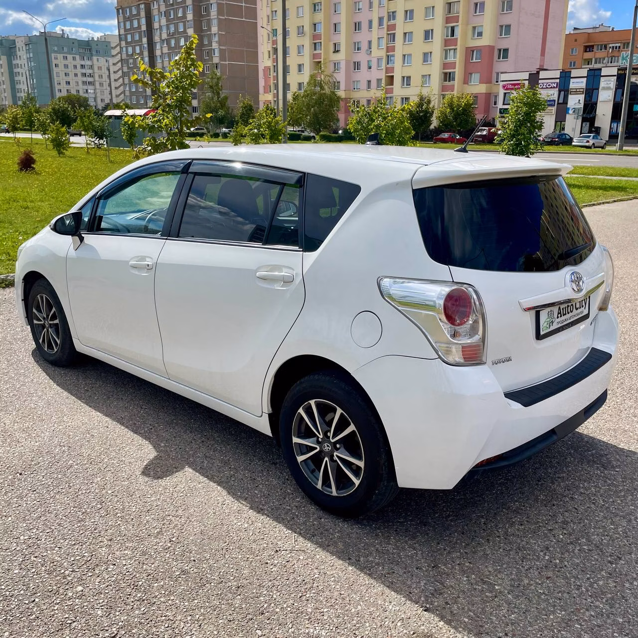 Toyota Verso фото 6
