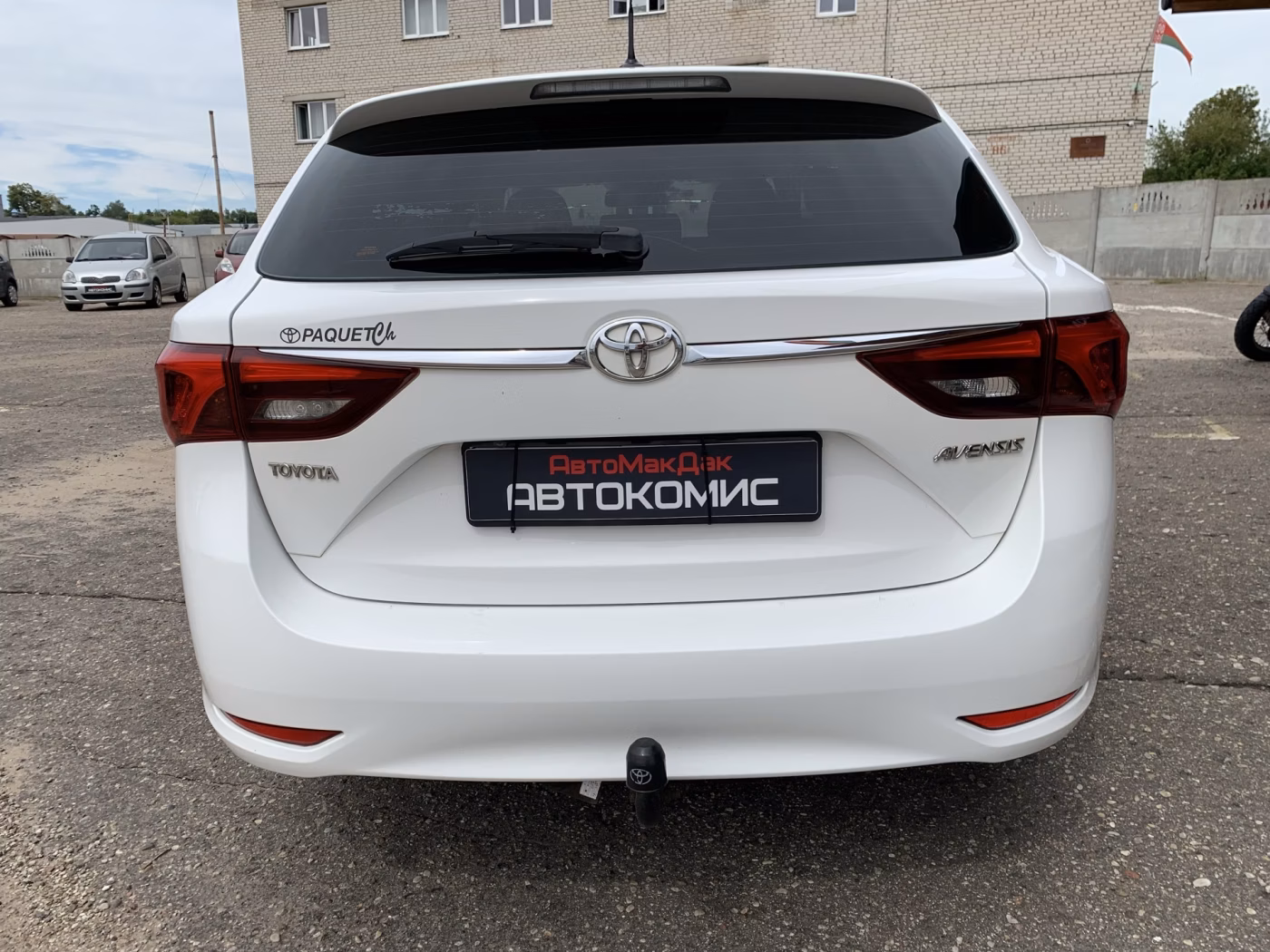 Toyota Avensis фото 4