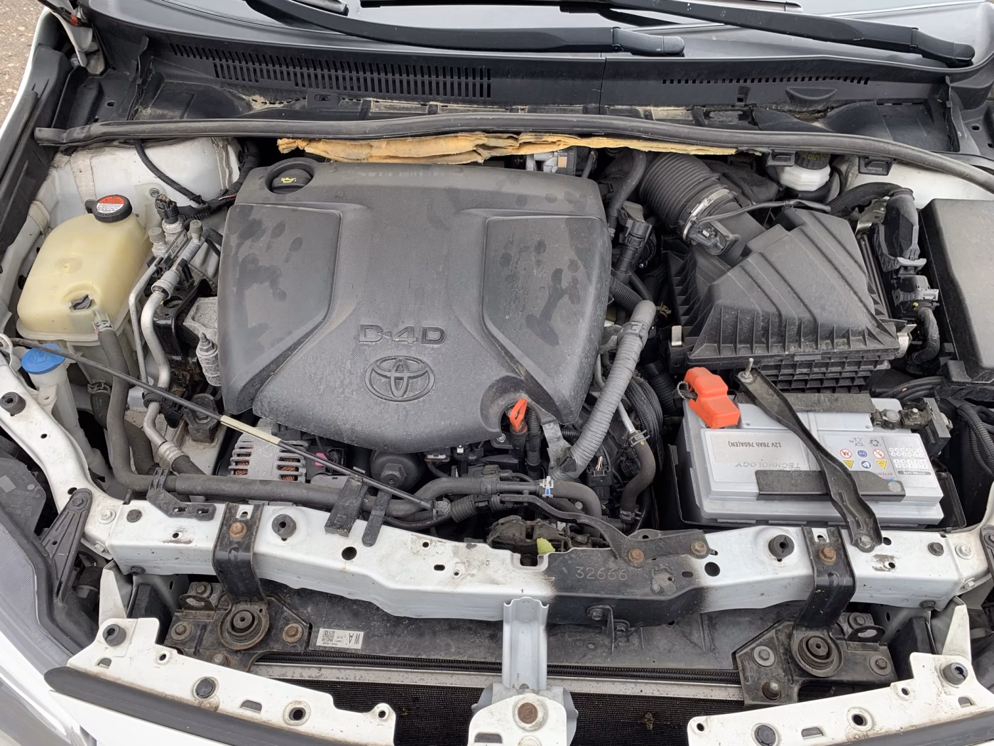 Toyota Avensis фото 15