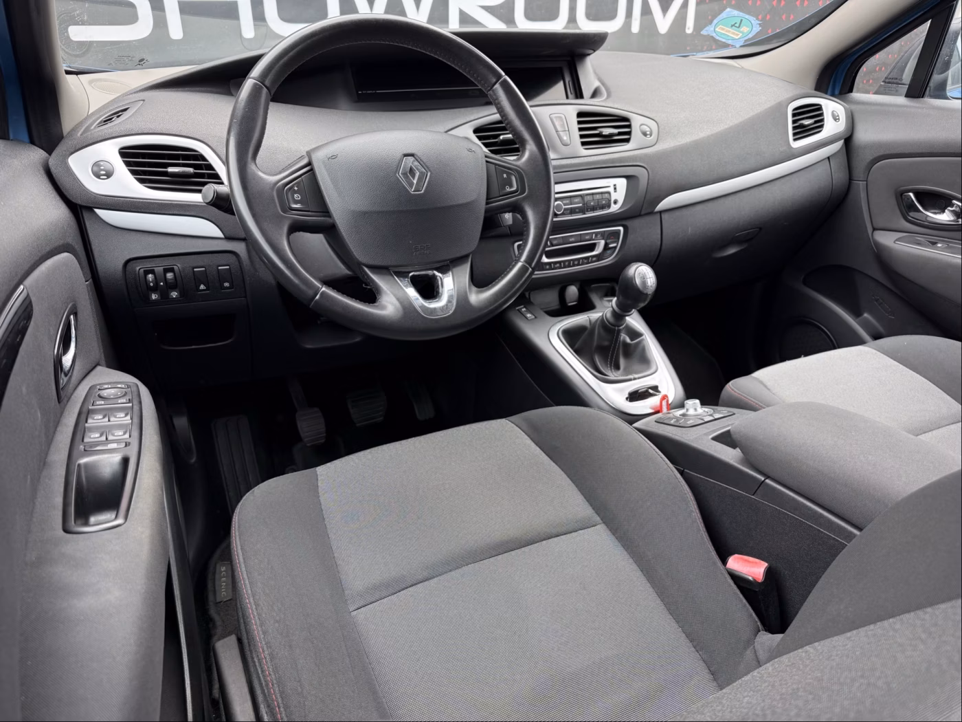 Renault Grand Scenic фото 9