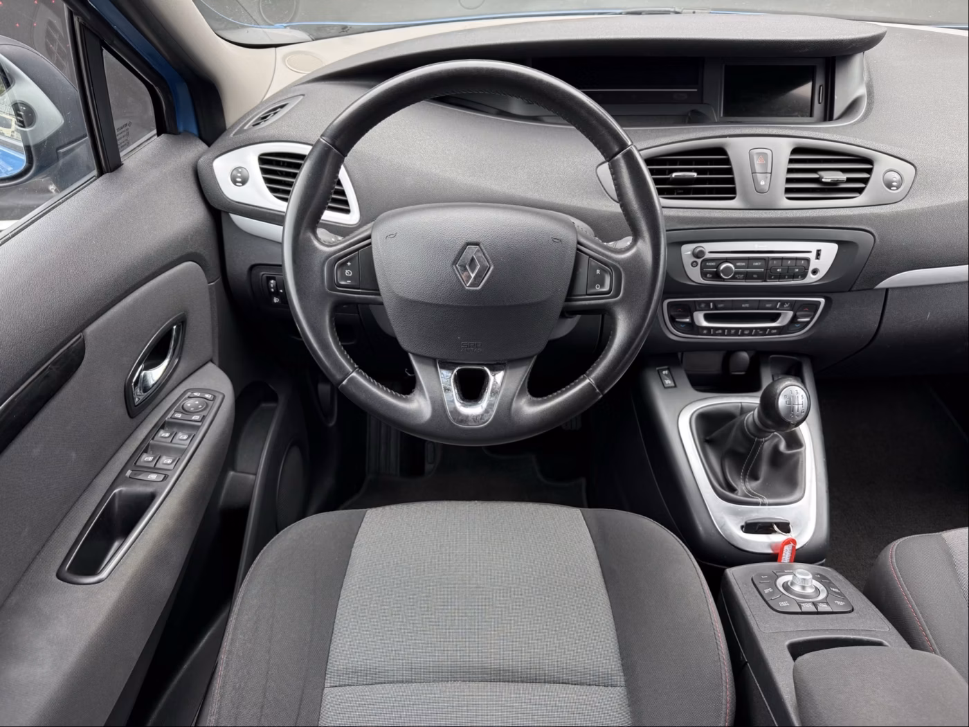 Renault Grand Scenic фото 10