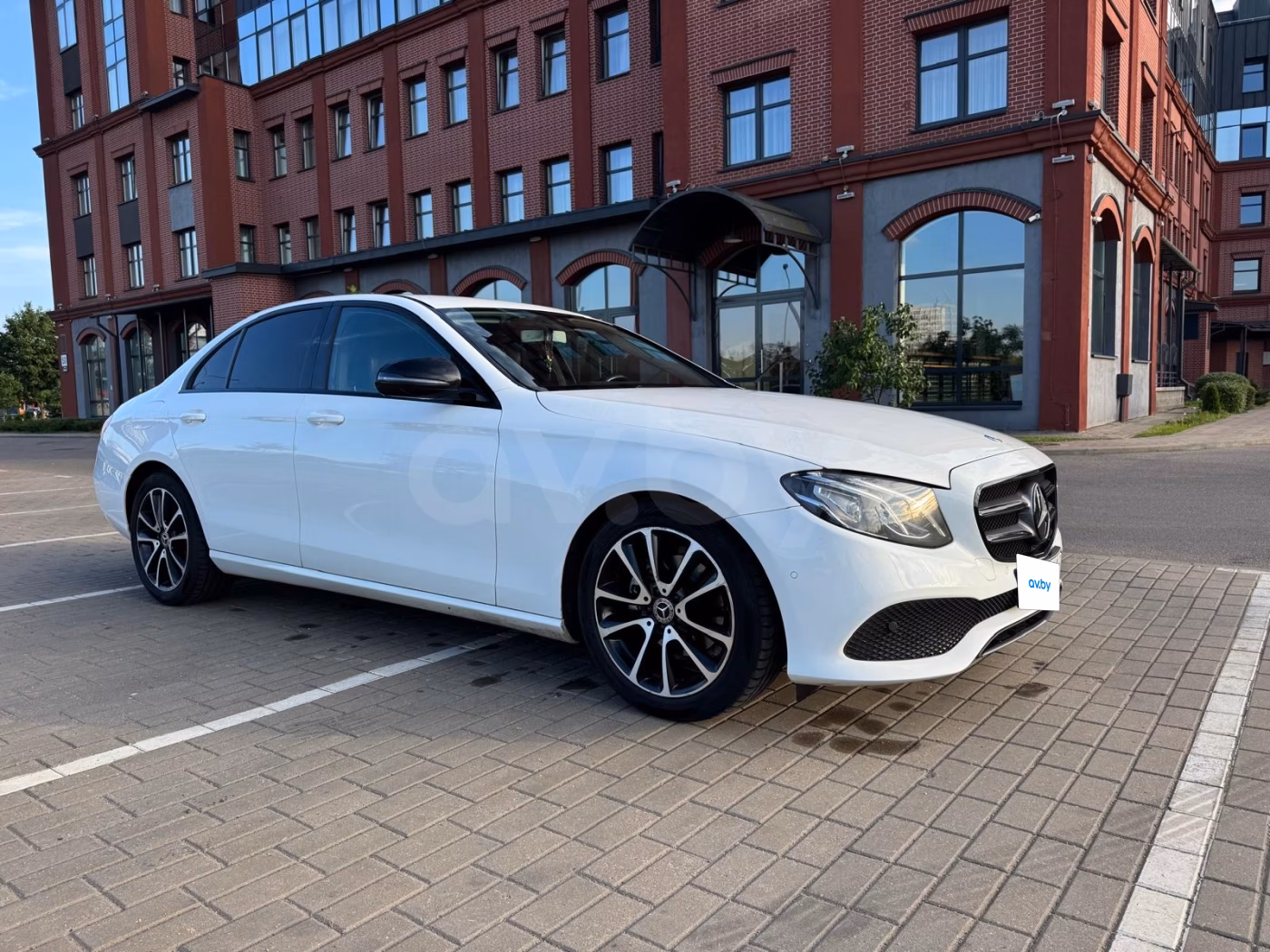 Mercedes-Benz E-Класс фото 4