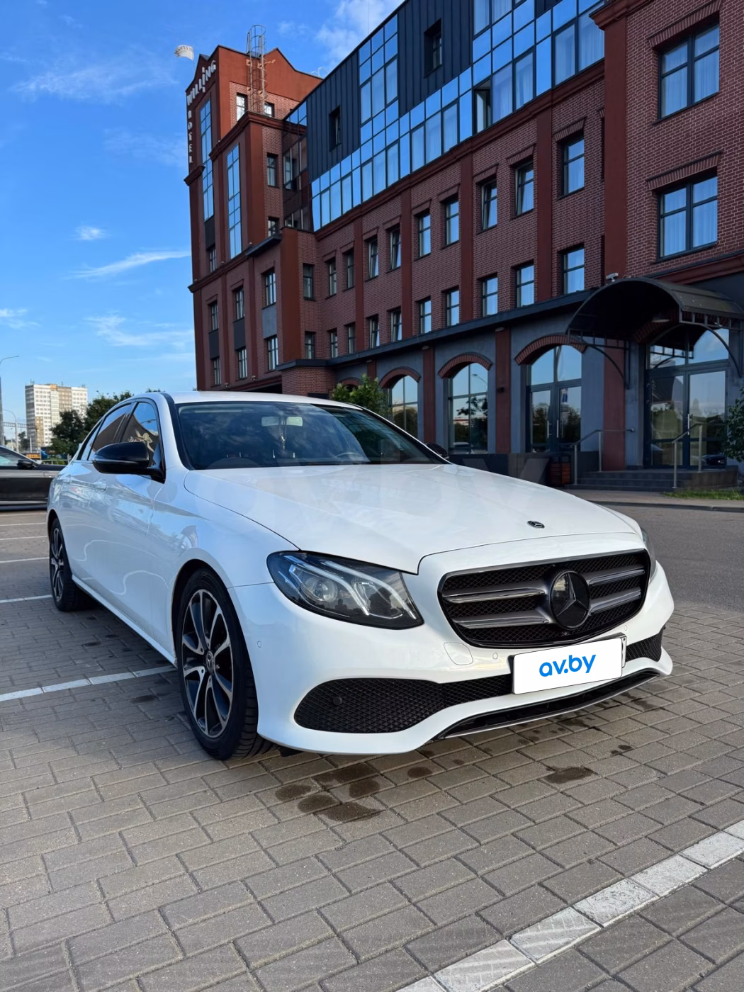 Mercedes-Benz E-Класс фото 6