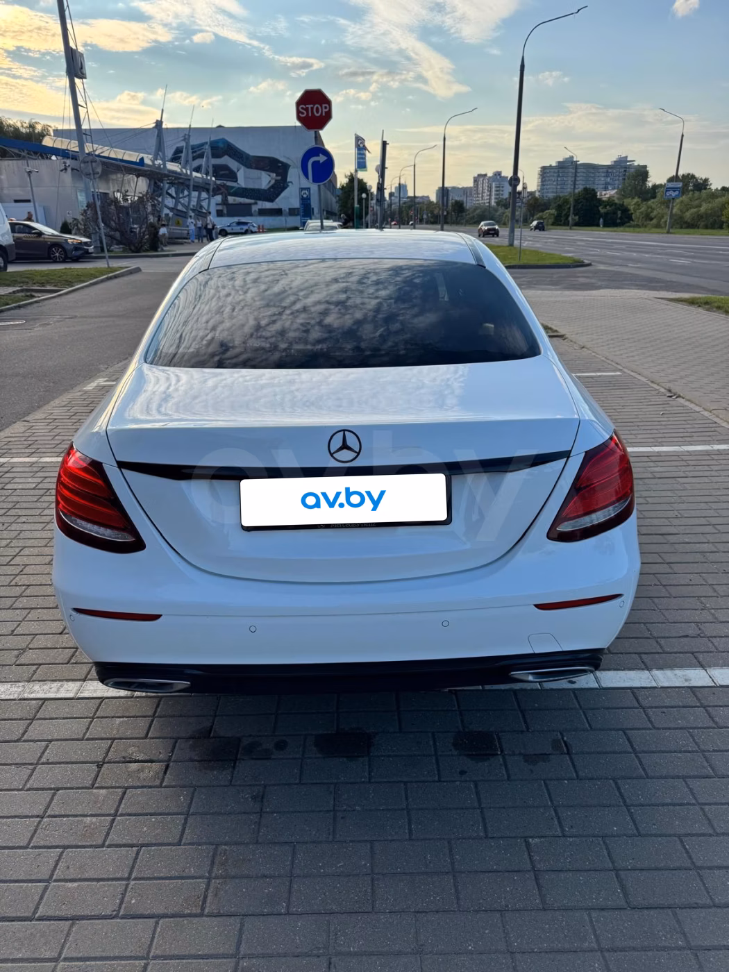 Mercedes-Benz E-Класс фото 10