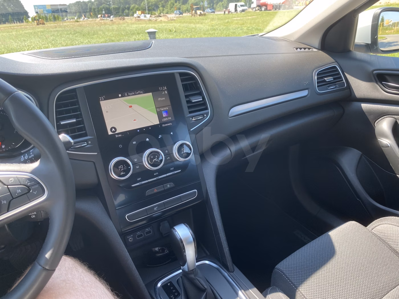 Renault Megane фото 9