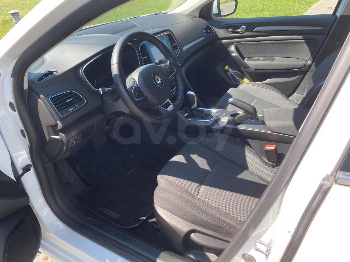 Renault Megane фото 10