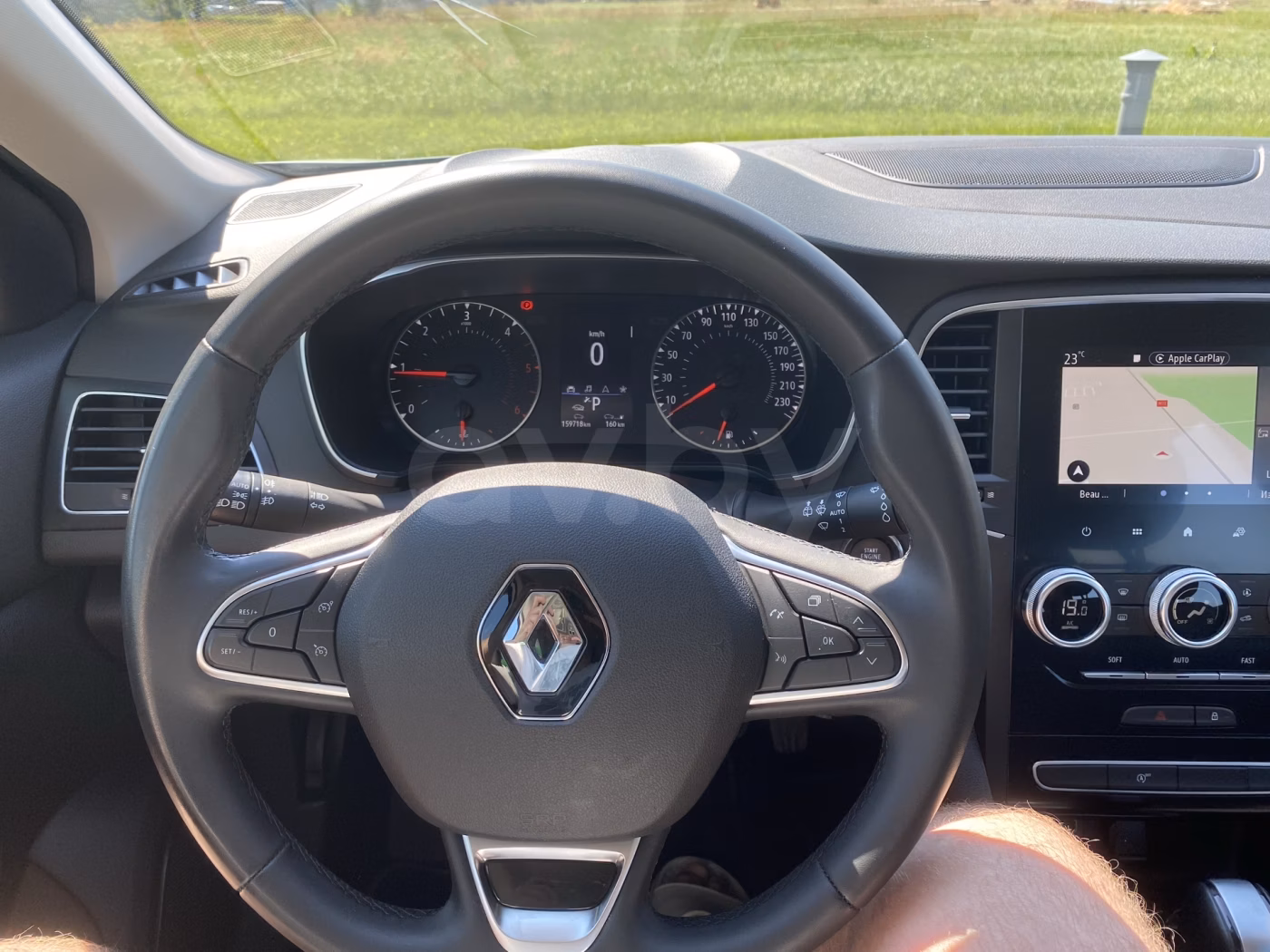 Renault Megane фото 12