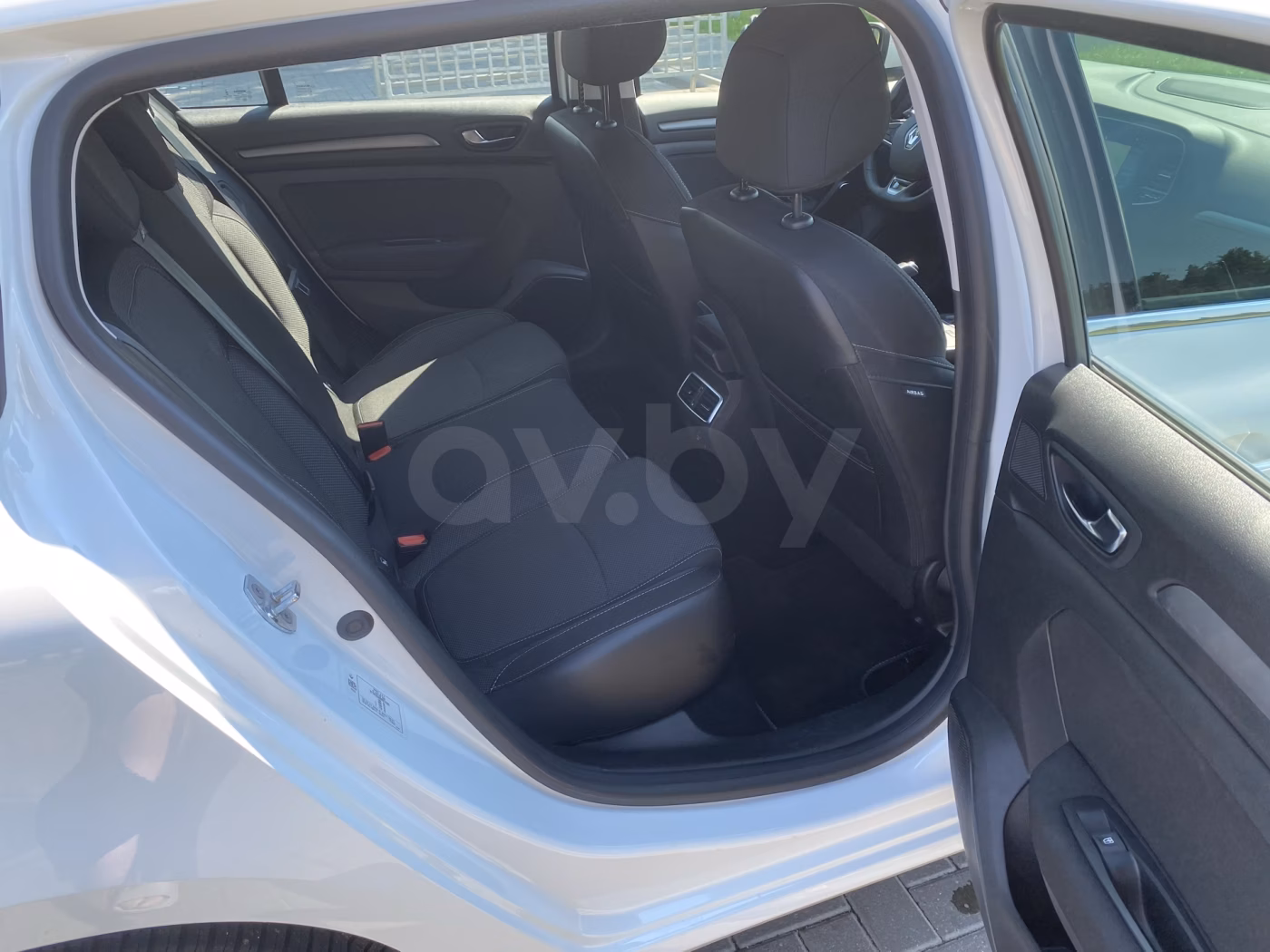 Renault Megane фото 15