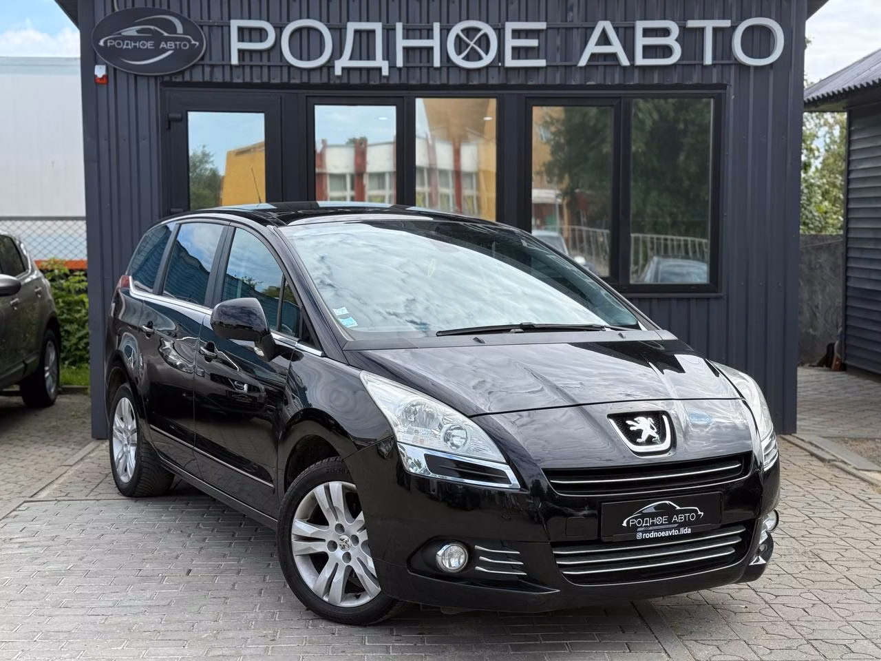 Peugeot 5008