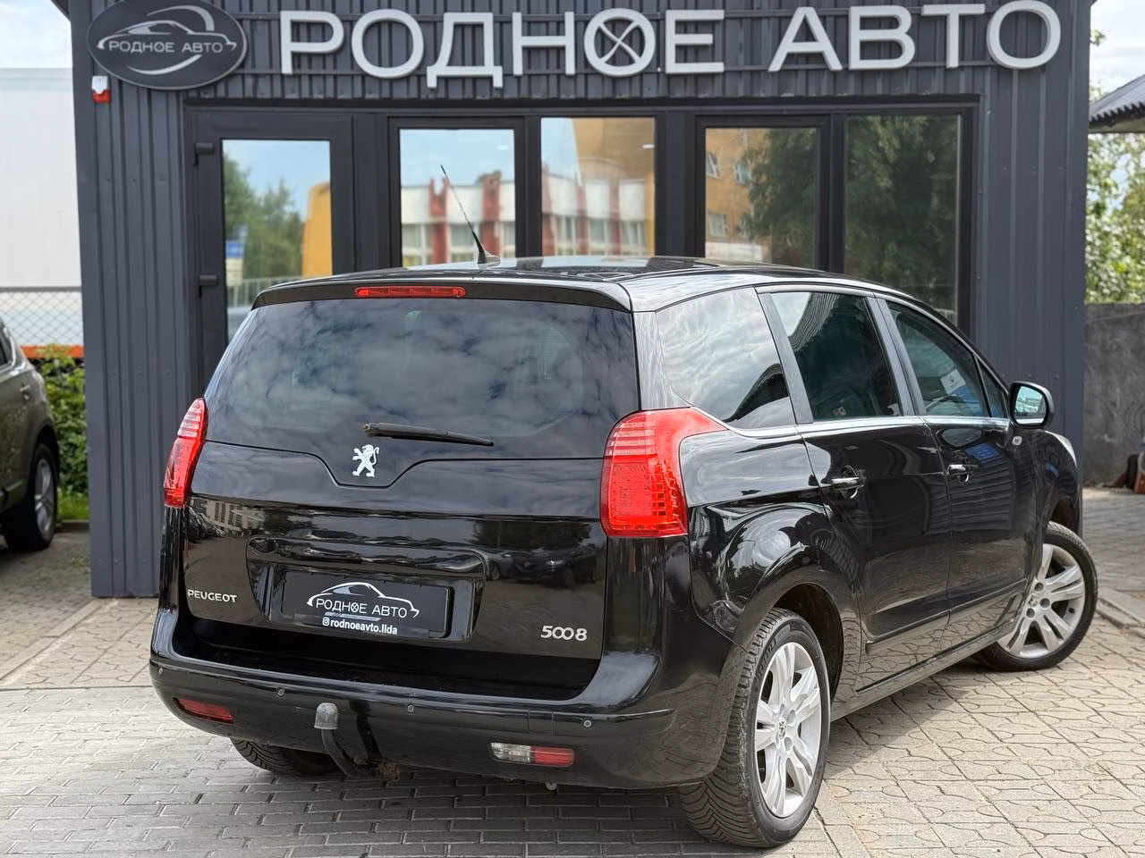 Peugeot 5008 фото 6
