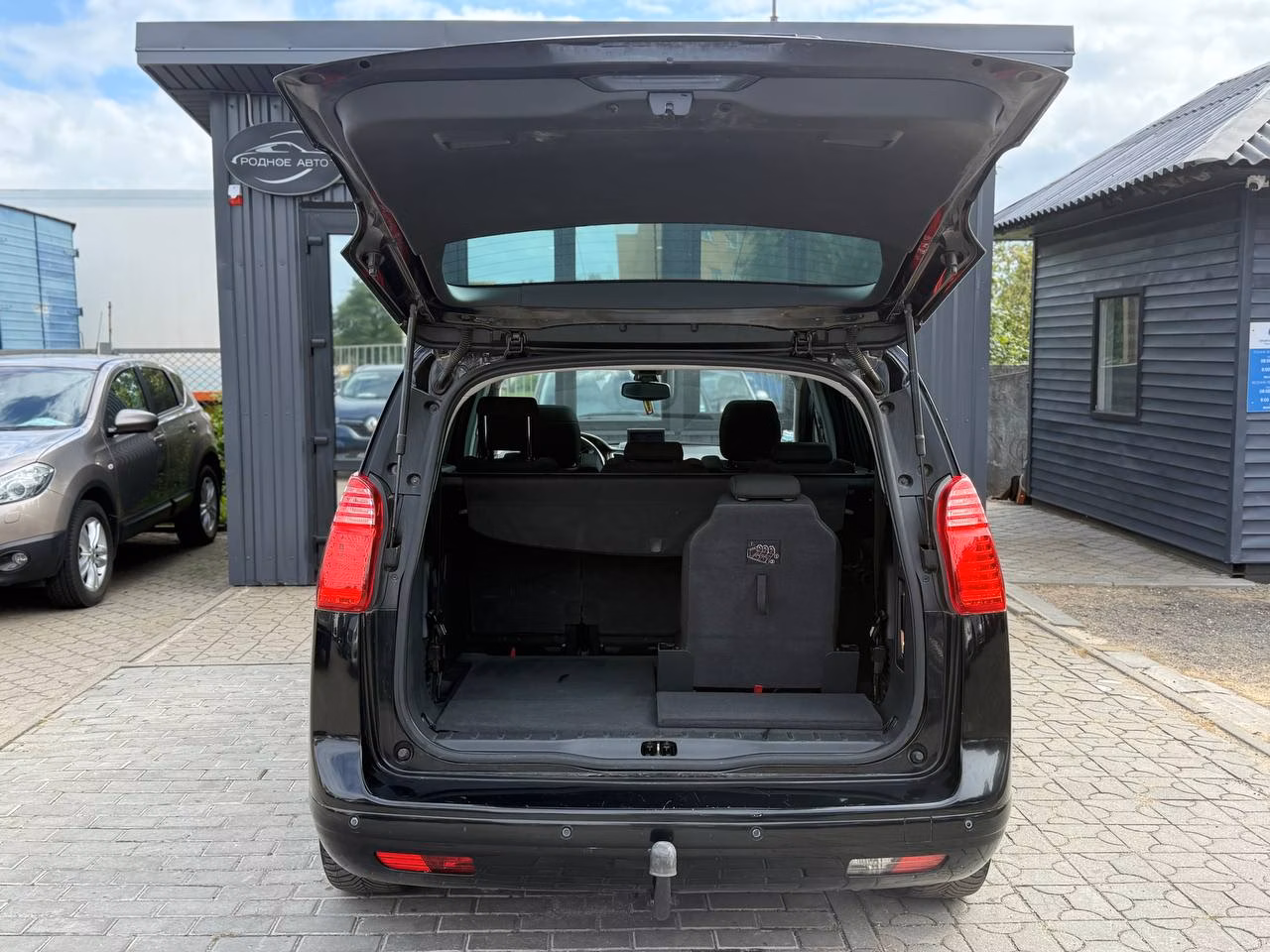 Peugeot 5008 фото 7