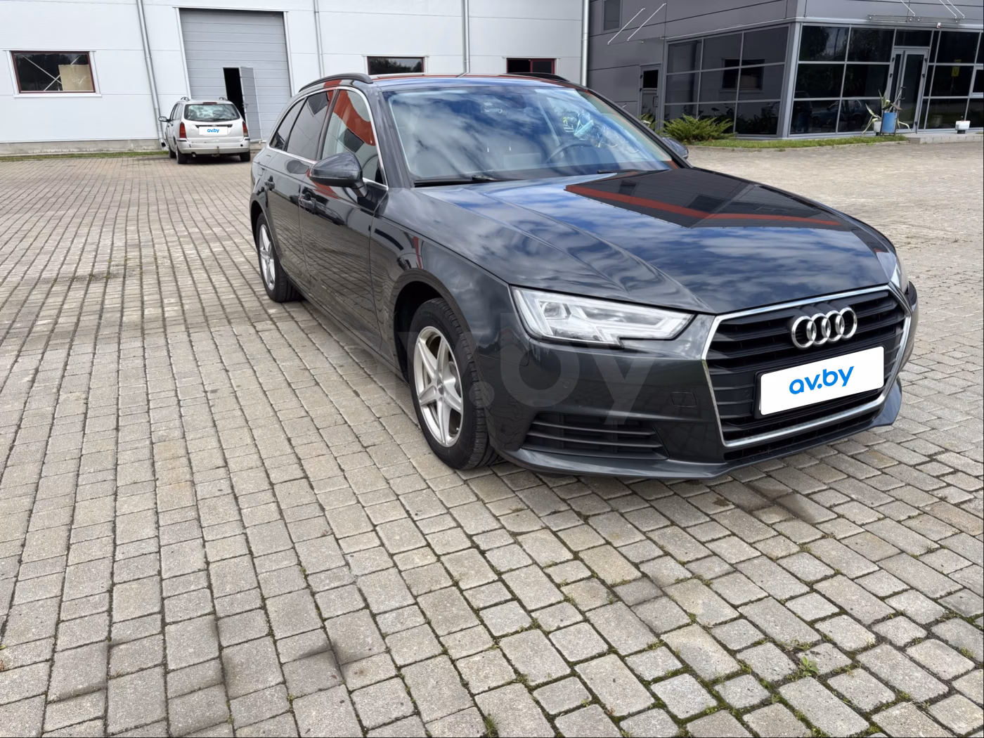 Audi A4 фото 6