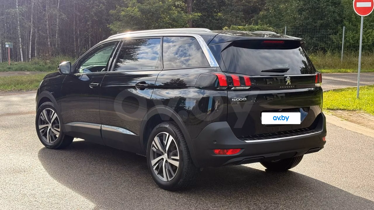 Peugeot 5008 фото 2