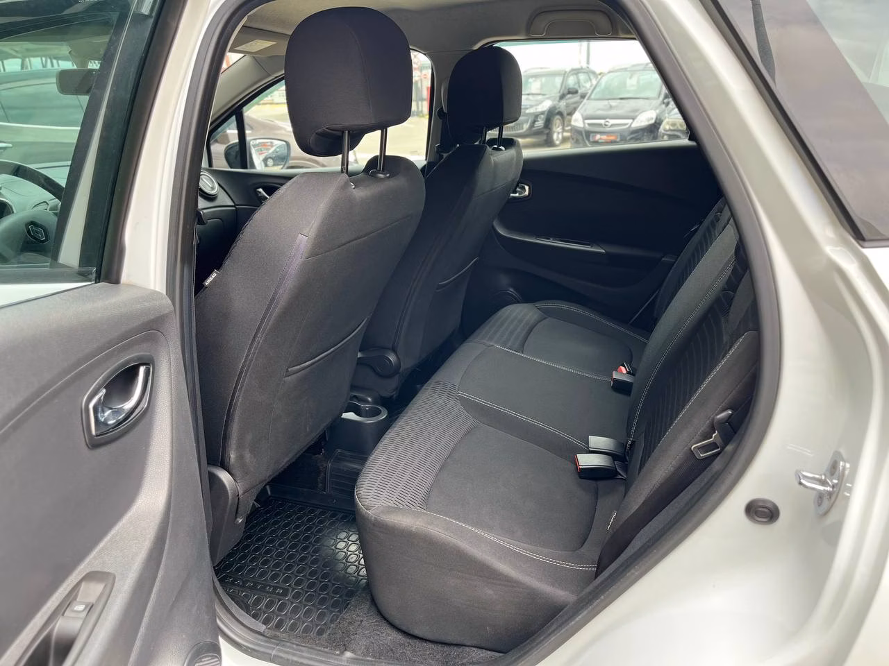 Renault Kaptur фото 10